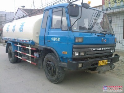 高效專業(yè)灑水車服務 為城市清潔與建設提供持久動力
